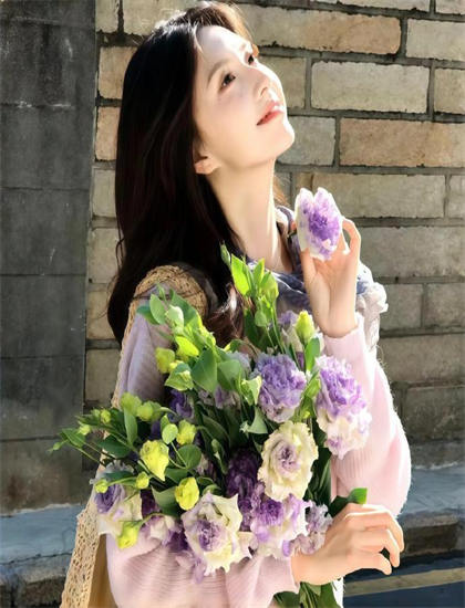 观影必备：《我的女友是总裁》的审美特点与艺术成就——理解人物的深度分析